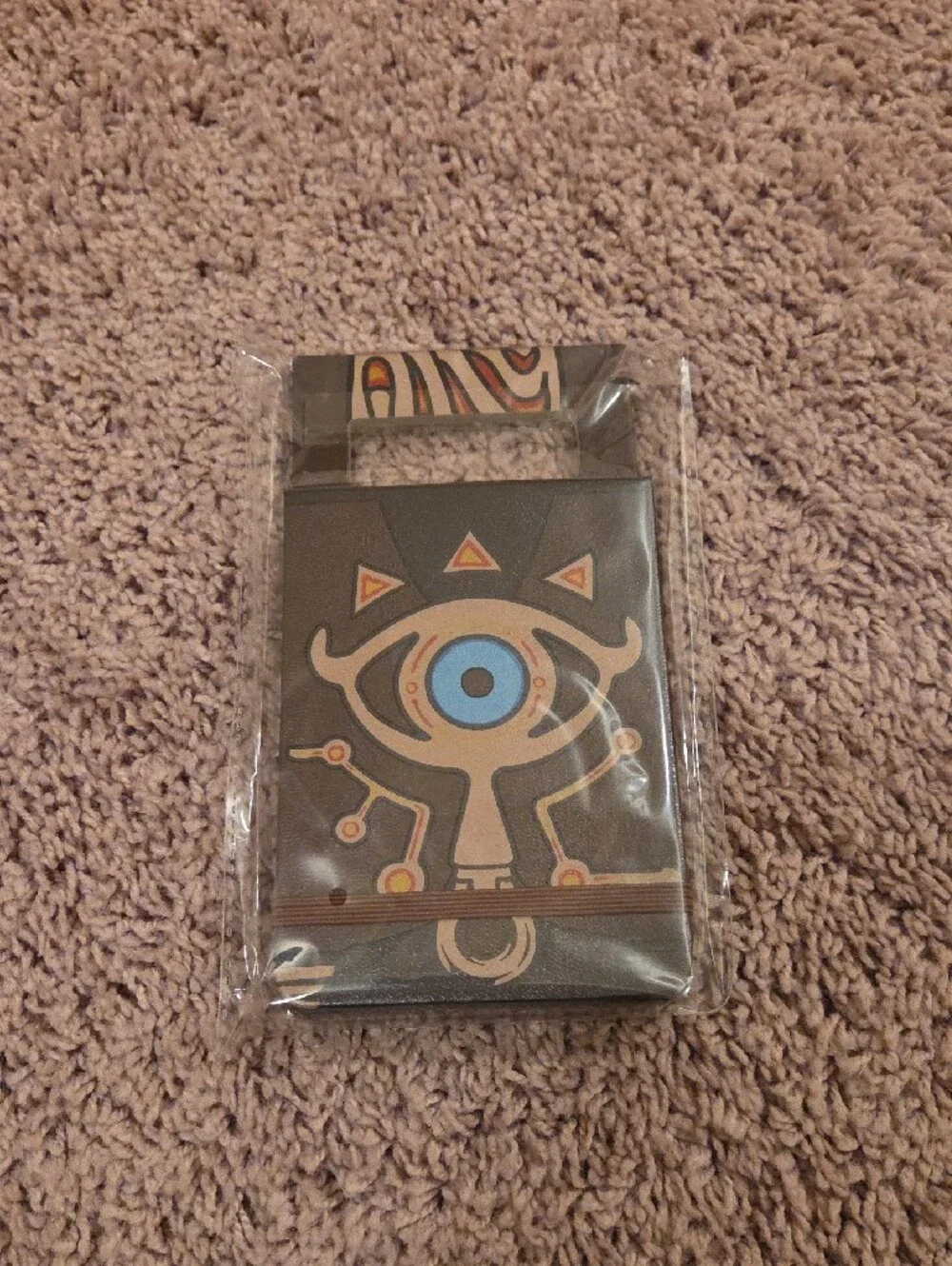 : Breath of the Wild Poster and Sheikah Slate Card Sleeves - Multi-Color